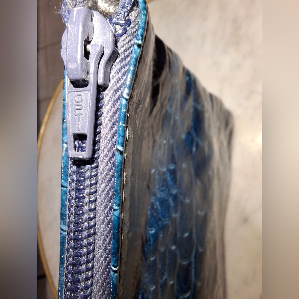 Italian Embosed "Croc" Leather Clutch - Picture 5 of 8